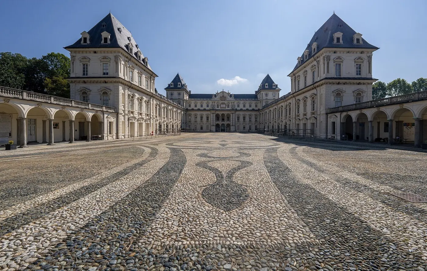 资料图：都灵瓦伦蒂诺城堡（Castello del Valentino），都灵理工大学历史校址，2023 年 9 月拍摄（图：TorinoDoc / Wikimedia Commons，CC BY 4.0）
